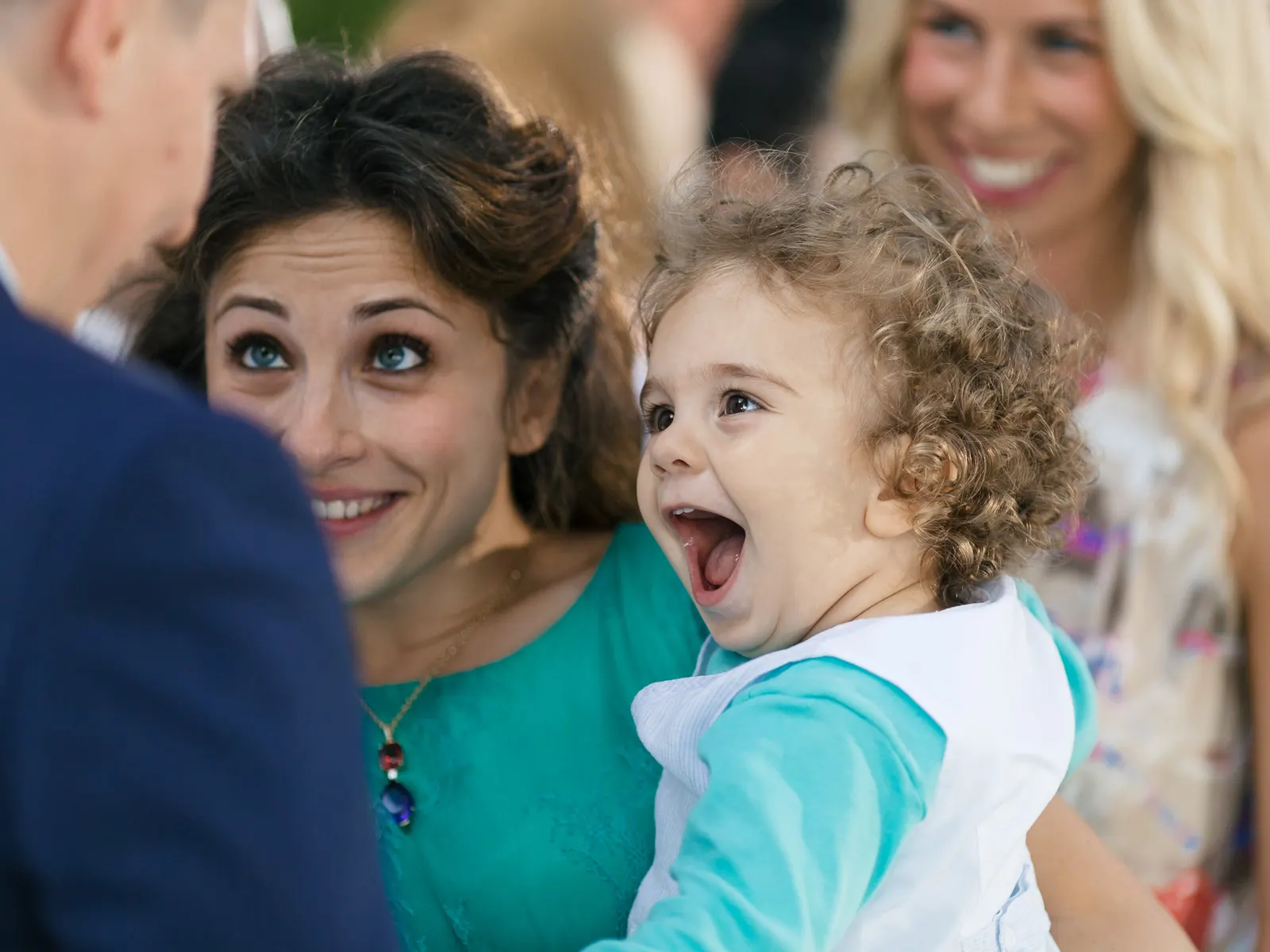 Beautiful ceremony in a park, photo 12