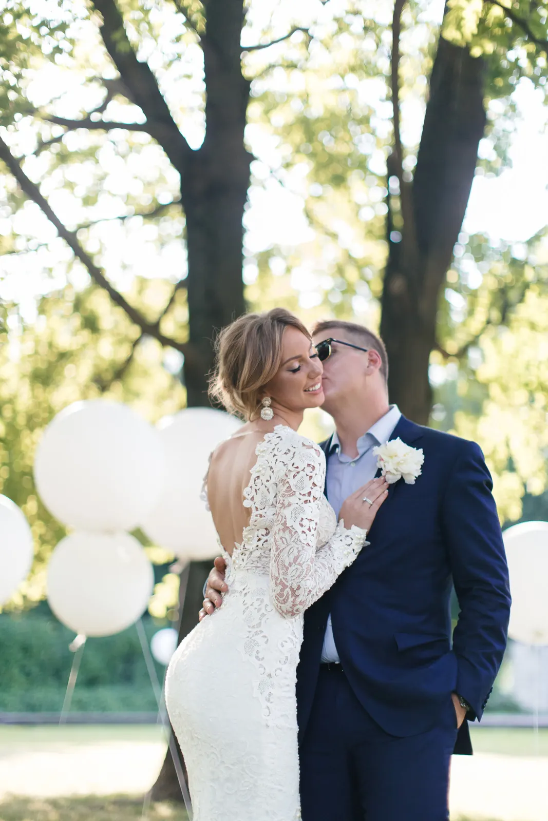 Beautiful ceremony in a park, photo 14