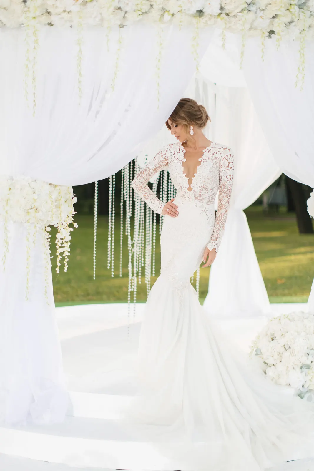 Beautiful ceremony in a park, photo 16
