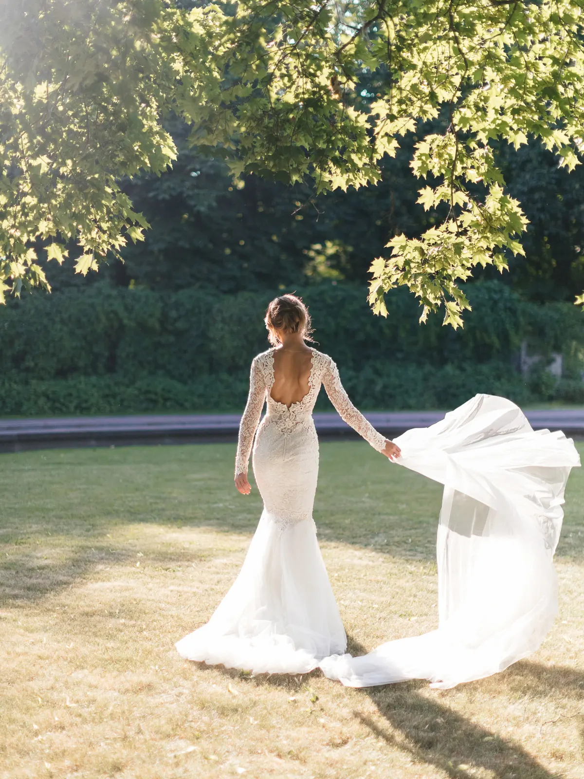 Beautiful ceremony in a park, photo 19