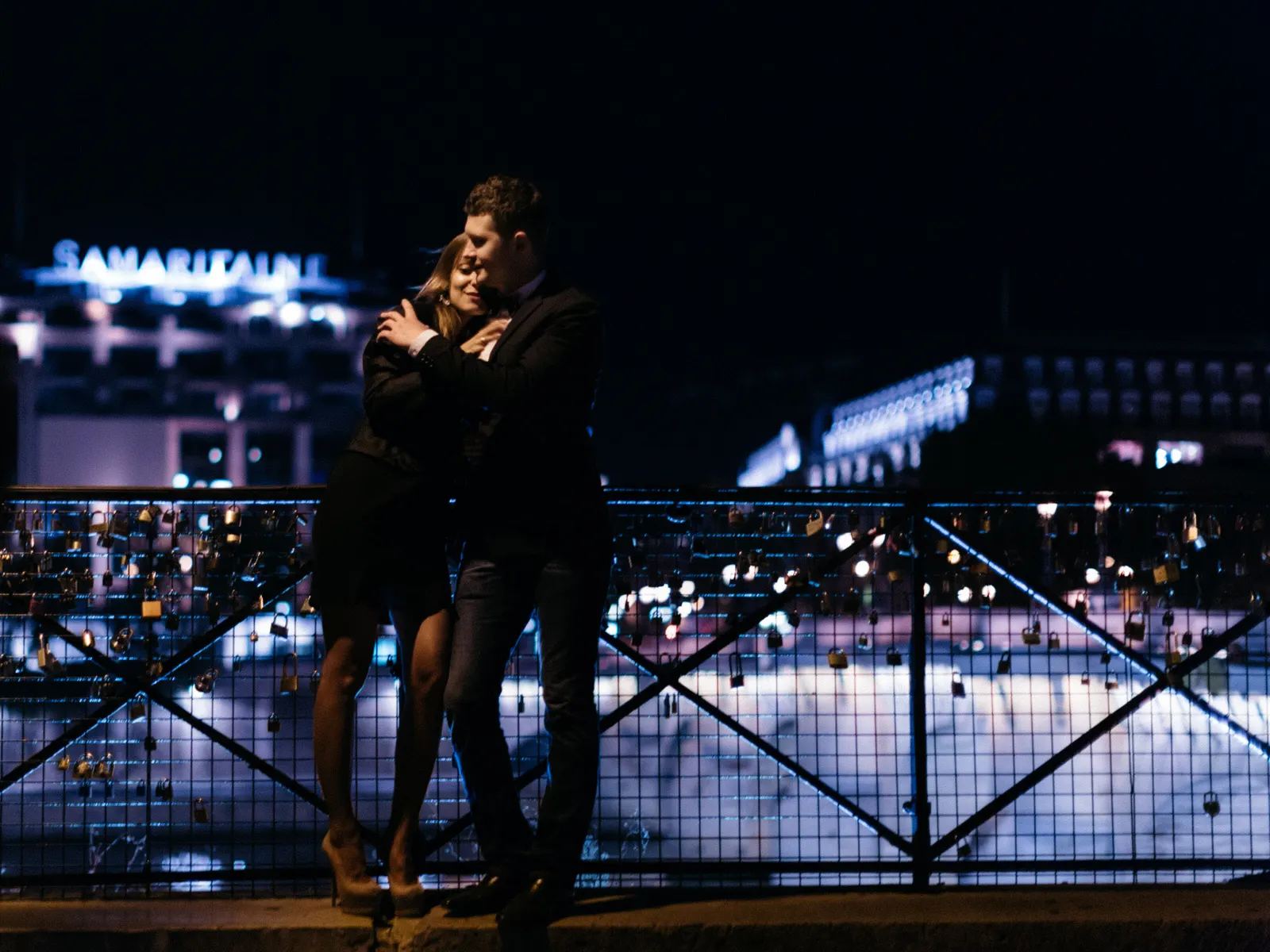 Engagement session in Paris, France, photo 11
